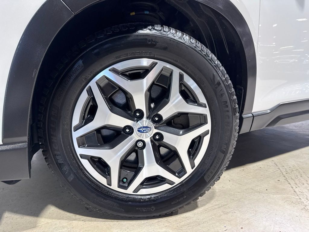 2020 Subaru Forester Premium CVT - 23075885 - 1
