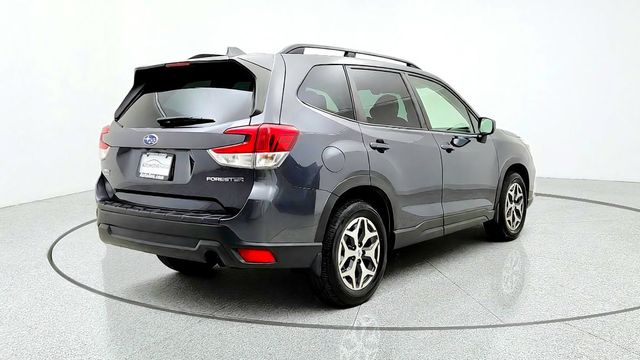 2020 Subaru Forester Premium CVT w/ Driver Assist Pkg, Keyless & Power Rear Gate - 23100342 - 4