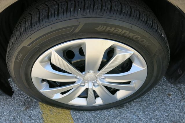 2020 Subaru Impreza 4-door CVT - 23028984 - 31