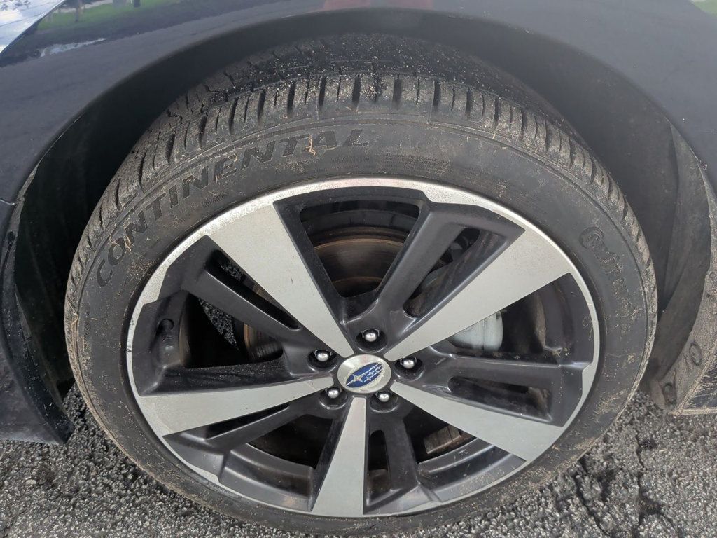 Subaru Impreza 5-door CVT photo 10