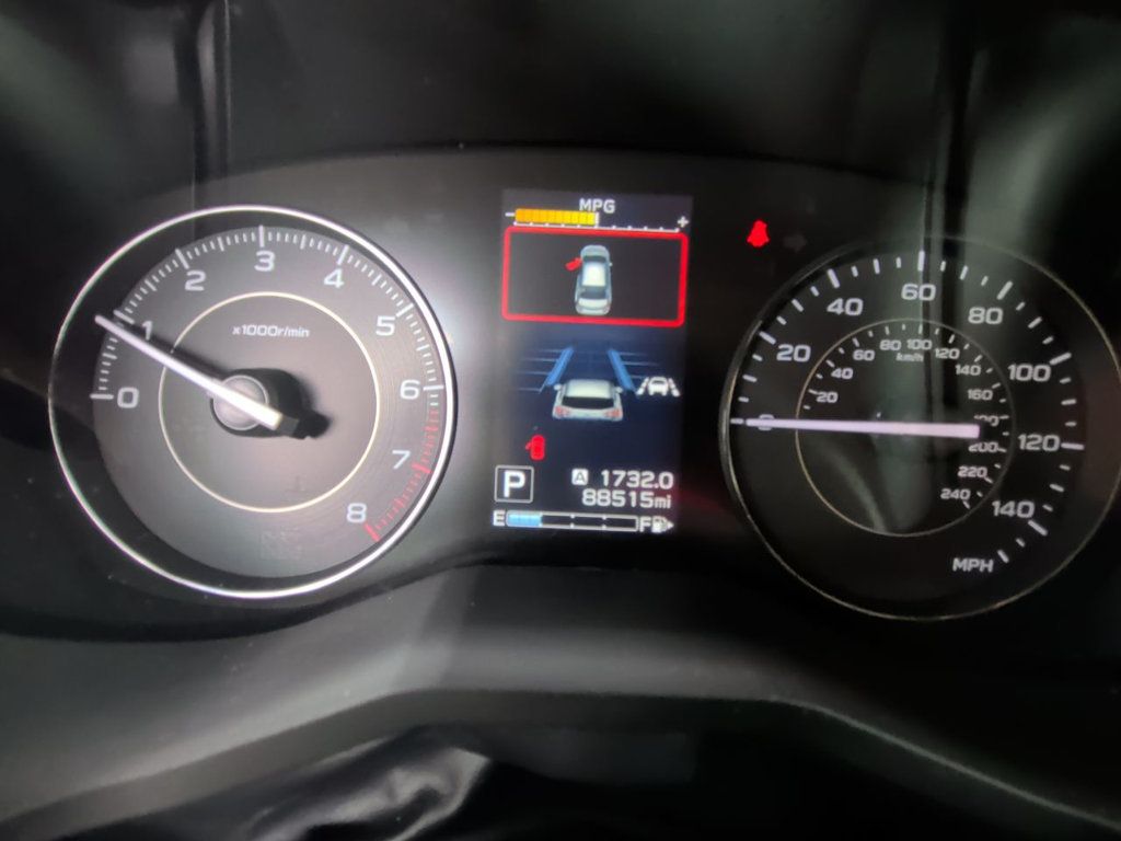 Subaru Impreza 5-door CVT photo 16