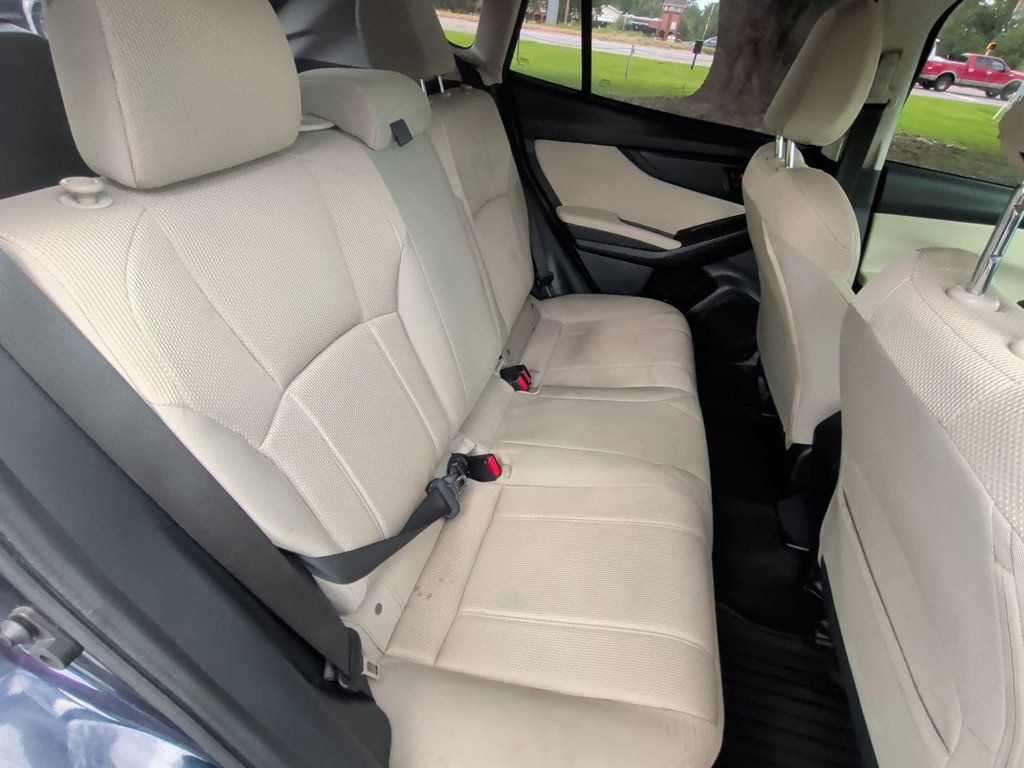 Subaru Impreza 5-door CVT photo 22