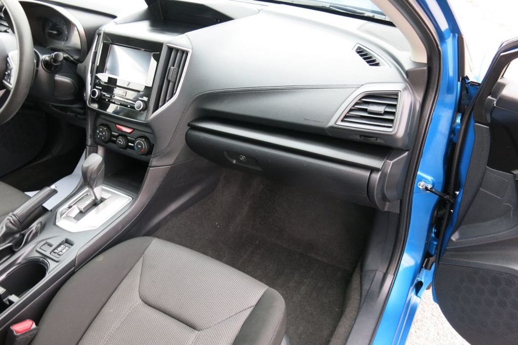 2020 Subaru Impreza Premium 5-door CVT - 22304621 - 11