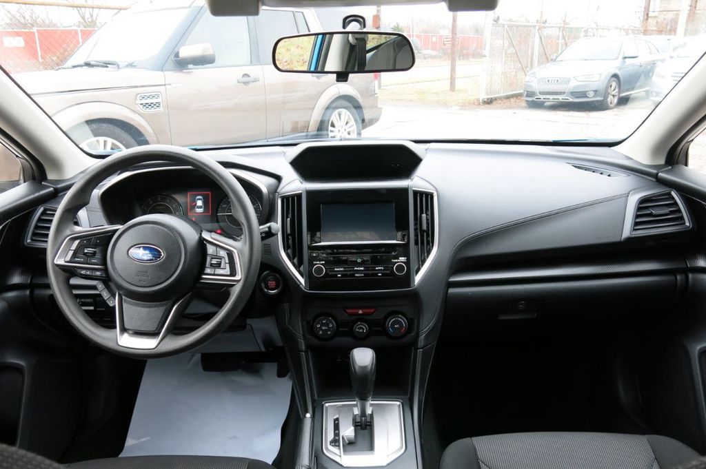 2020 Subaru Impreza Premium 5-door CVT - 22304621 - 18