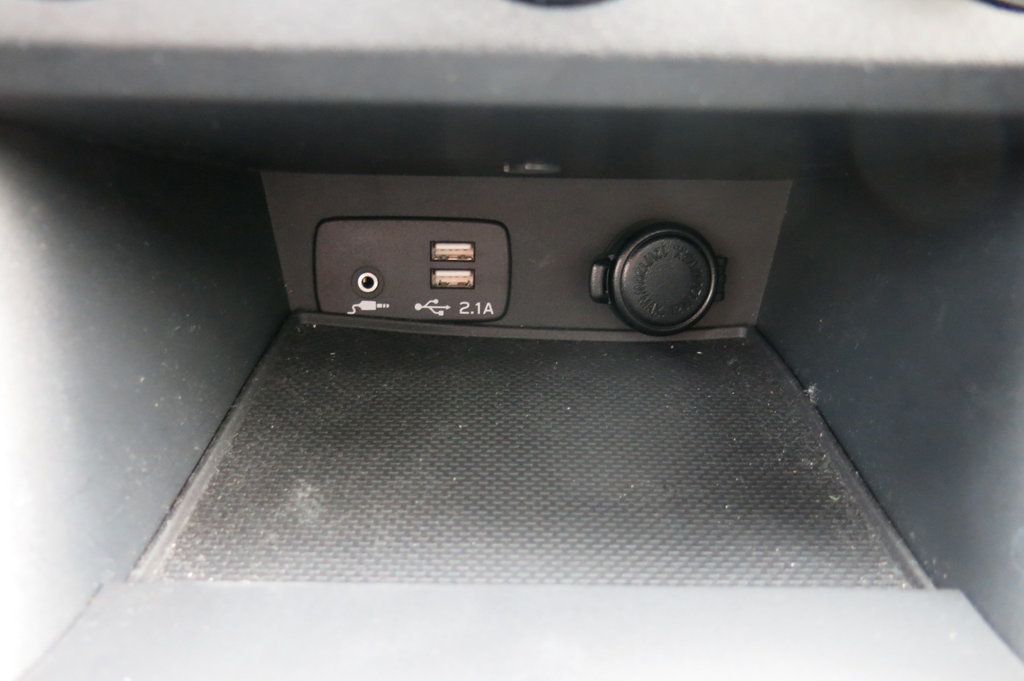 2020 Subaru Impreza Premium 5-door CVT - 23045691 - 28