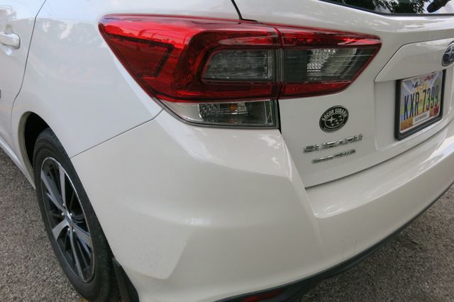 2020 Subaru Impreza Premium 5-door CVT - 23045691 - 39