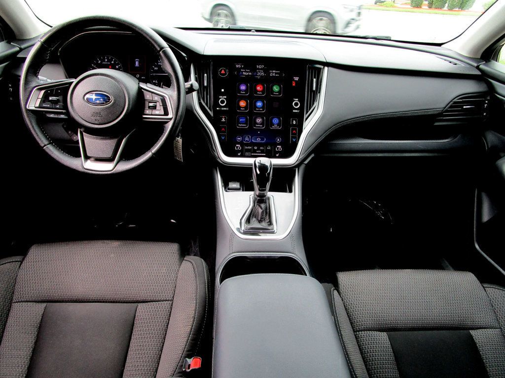 2020 Subaru Outback 2.5i Premium photo 2