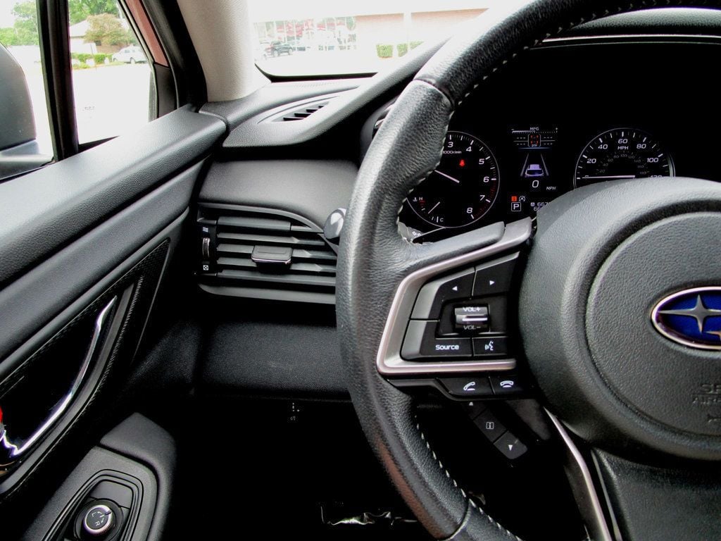 2020 Subaru Outback 2.5i Premium photo 21