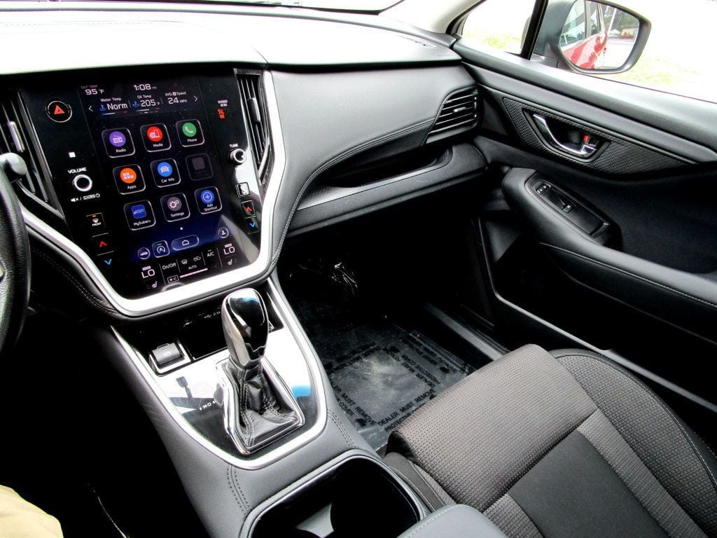 2020 Subaru Outback 2.5i Premium photo 23