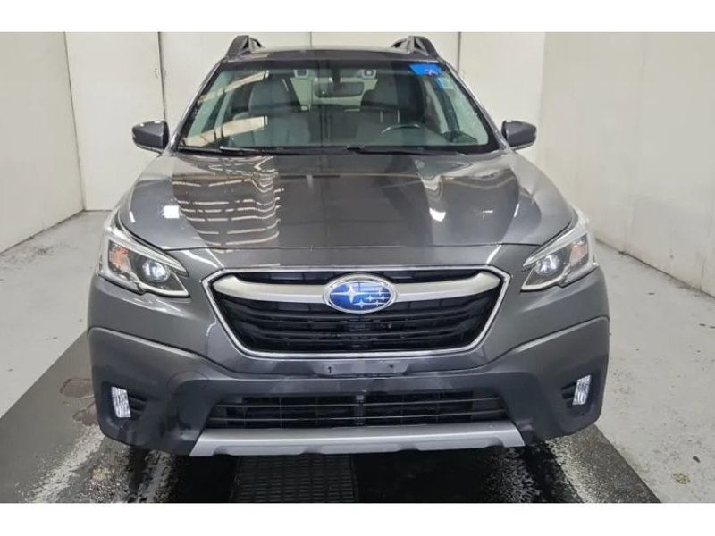 2020 Subaru Outback Limited photo 2