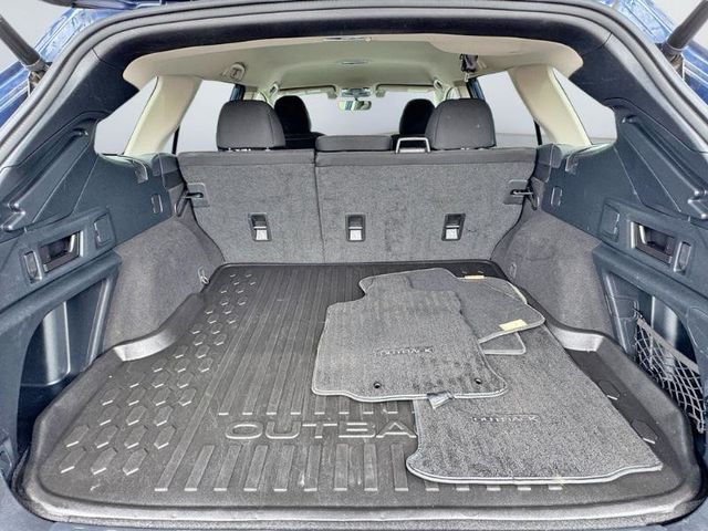 2020 Subaru Outback Premium - 23021941 - 17