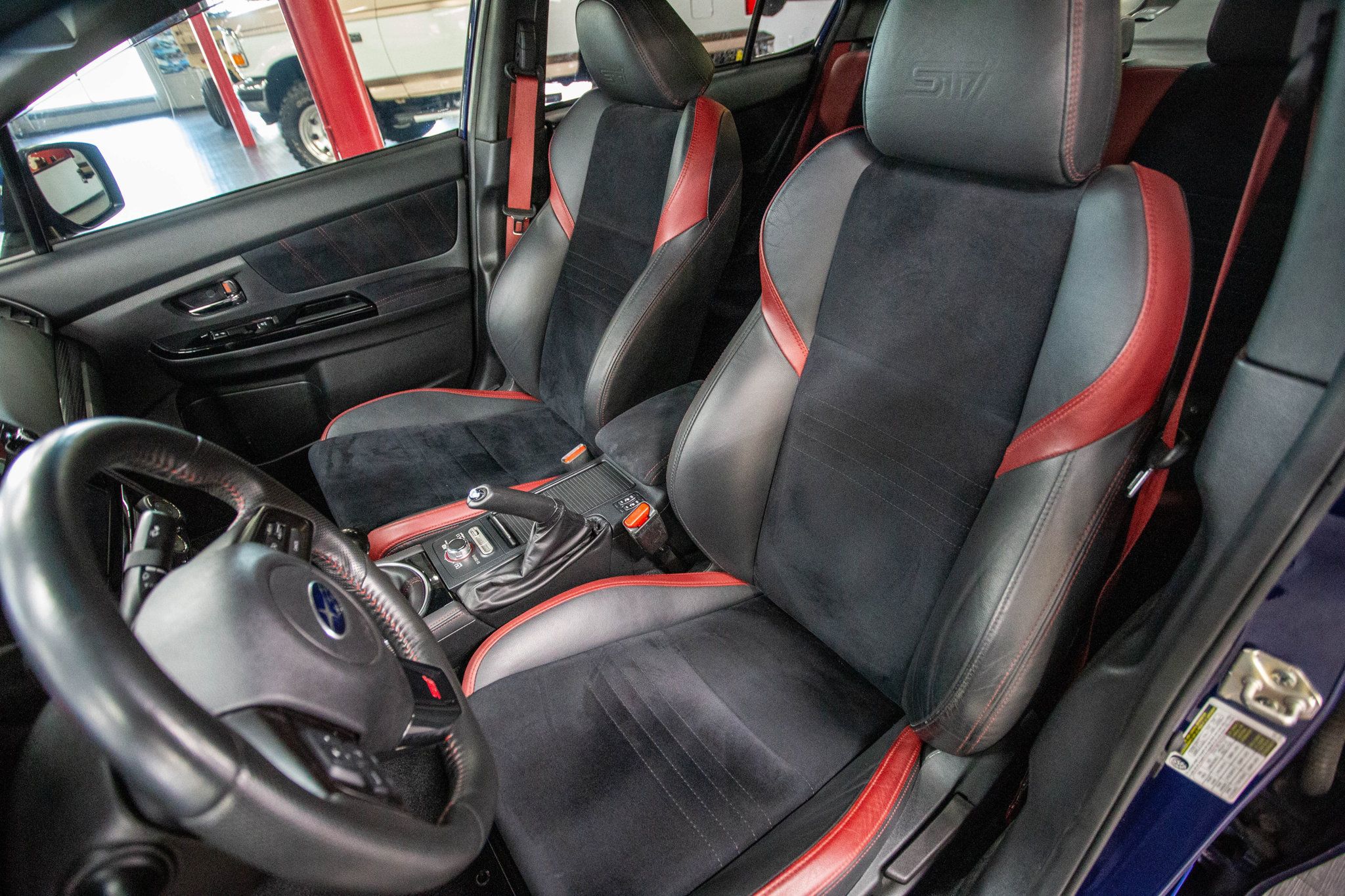 2020 Subaru WRX STI photo 5