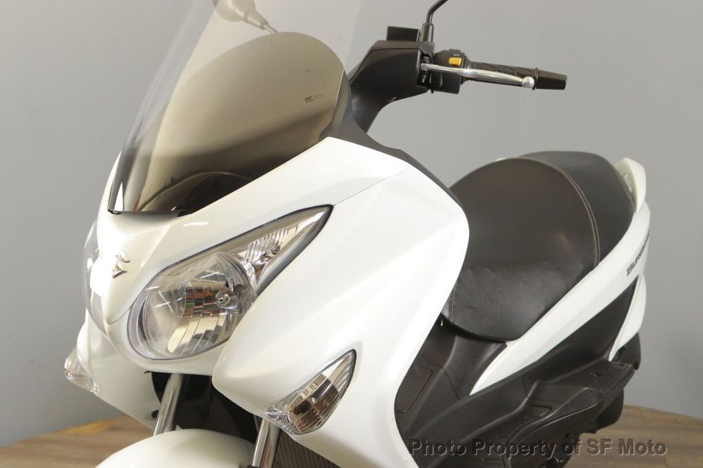 cdn.ebizautos.media/new-2024-suzuki-burgman_400-in