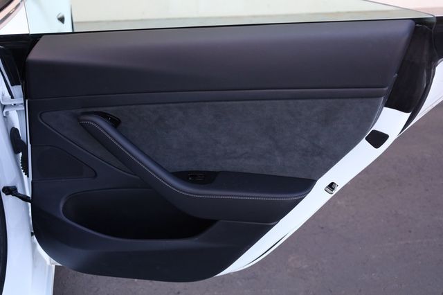 2020 Tesla Model 3  - 22972616 - 19