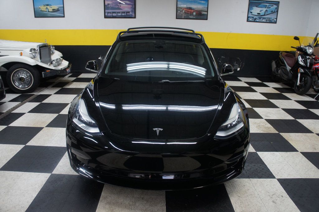 2020 Tesla Model 3 Immaculate ,Roof Racks Installed! - 23093061 - 10