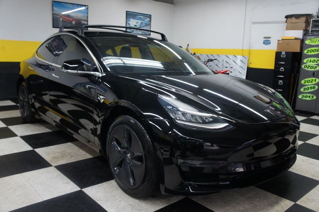 2020 Tesla Model 3 Immaculate ,Roof Racks Installed! - 23093061 - 1