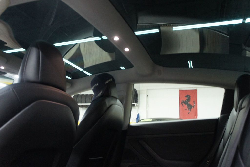 2020 Tesla Model 3 Immaculate ,Roof Racks Installed! - 23093061 - 27
