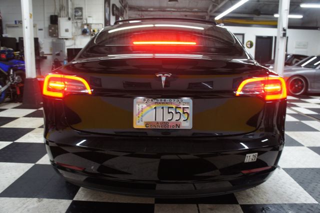 2020 Tesla Model 3 Immaculate ,Roof Racks Installed! - 23093061 - 35
