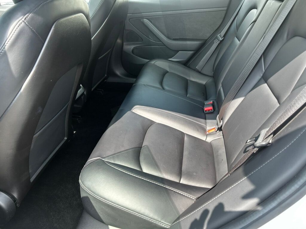 2020 Tesla Model 3 photo 12