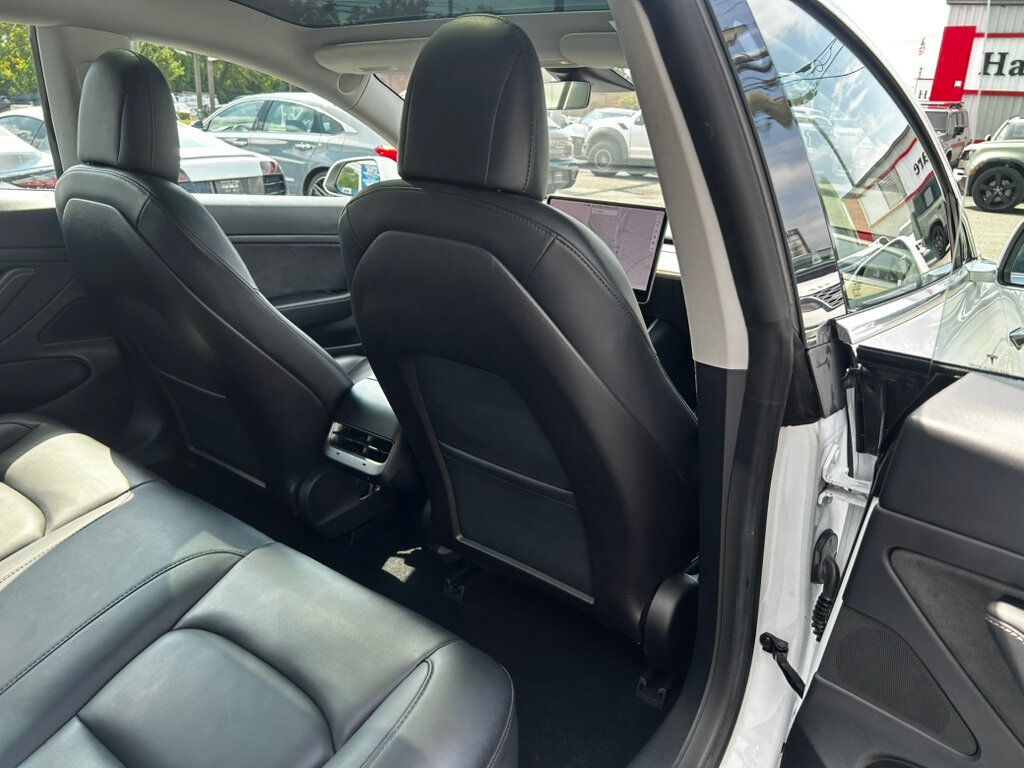 2020 Tesla Model 3 photo 17
