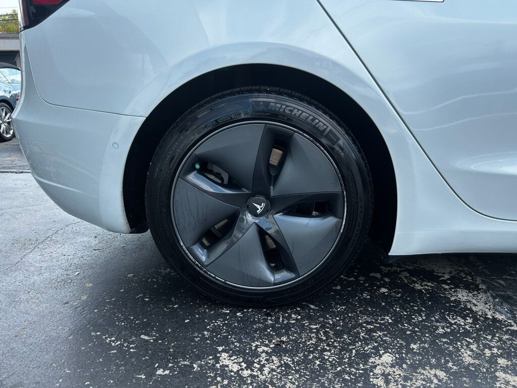 2020 Tesla Model 3 photo 26