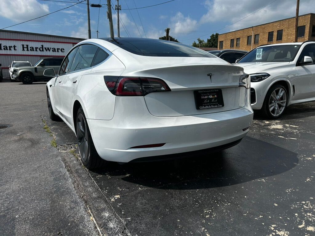 2020 Tesla Model 3 photo 3