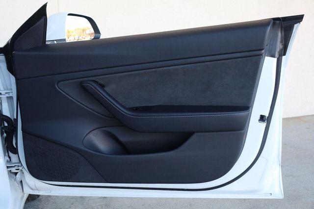 2020 Tesla Model 3 Long Range - 23101480 - 24