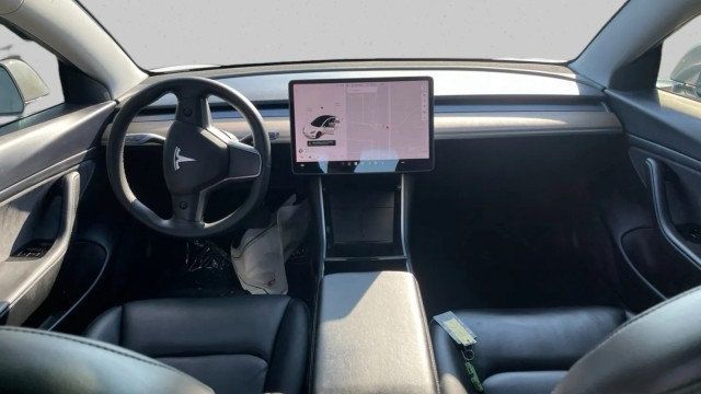 2020 Tesla Model 3 Long Range AWD - 23061314 - 13