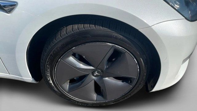 2020 Tesla Model 3 Long Range AWD - 23061314 - 1