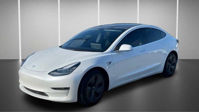 2020 Tesla Model 3 Long Range AWD - 23061314 - 8