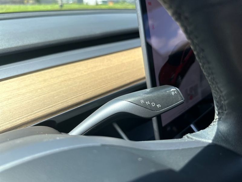 2020 Tesla Model 3 Long Range AWD - 23005143 - 18
