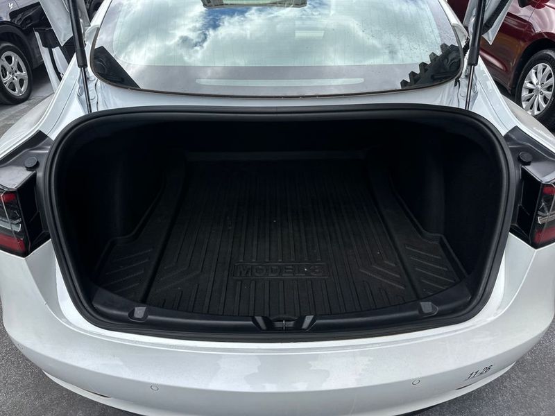 2020 Tesla Model 3 Long Range AWD - 23055165 - 19