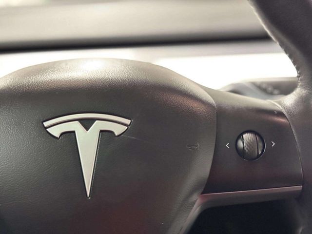 2020 Tesla Model 3 Long Range AWD - 23050437 - 28