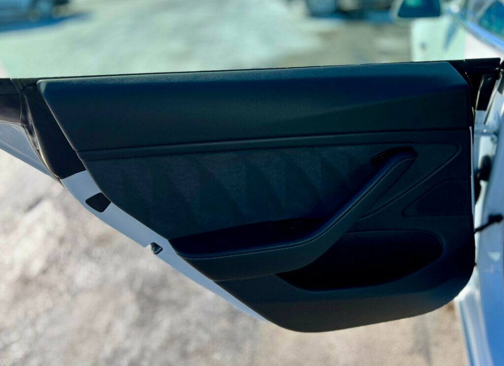 2020 Tesla Model 3 Long Range AWD - 22952929 - 13