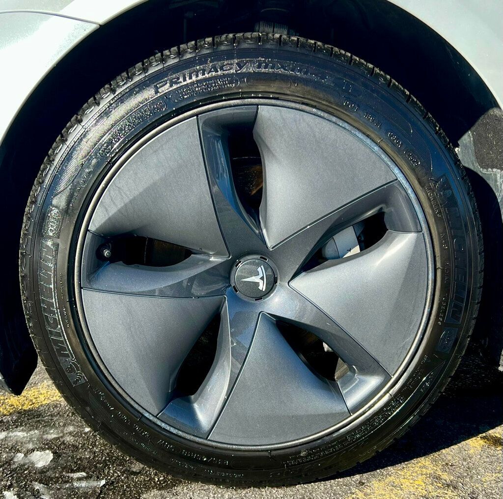 2020 Tesla Model 3 Long Range AWD - 22952929 - 29