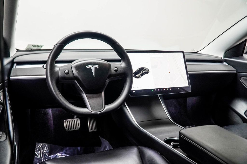 2020 Tesla Model 3 Long Range photo 3