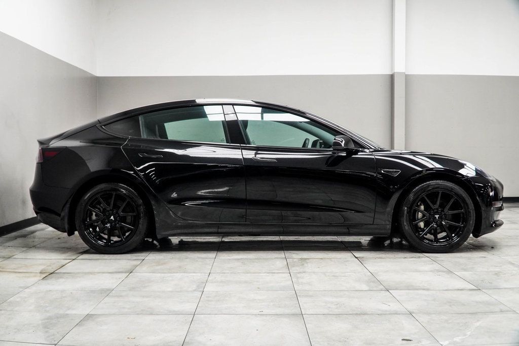 2020 Tesla Model 3 Long Range photo 4