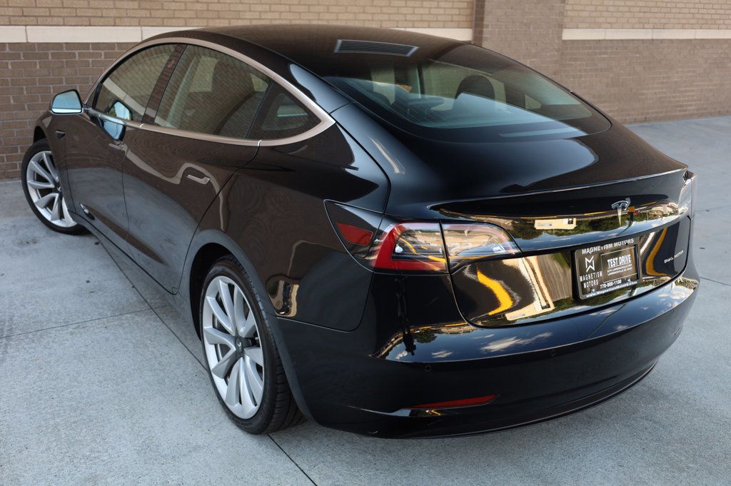2020 Tesla Model 3 Long Range photo 9