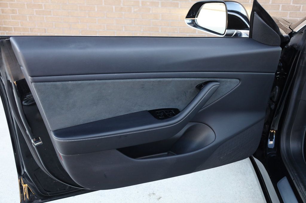 2020 Tesla Model 3 Long Range photo 10