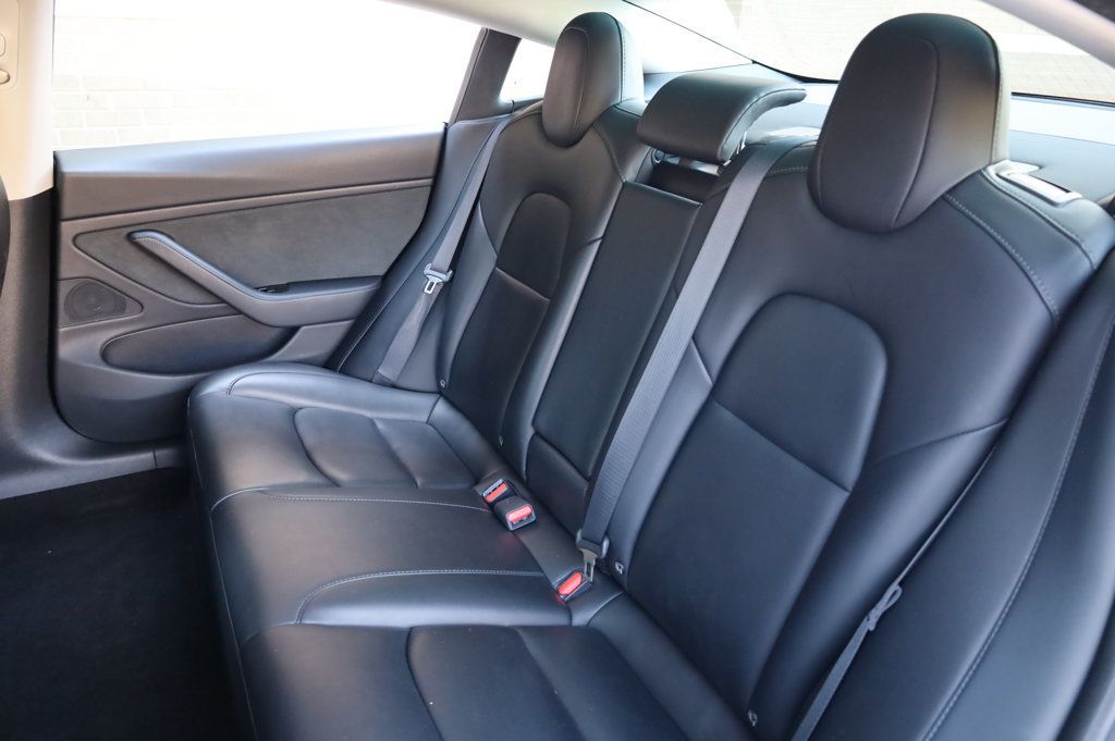 2020 Tesla Model 3 Long Range photo 17