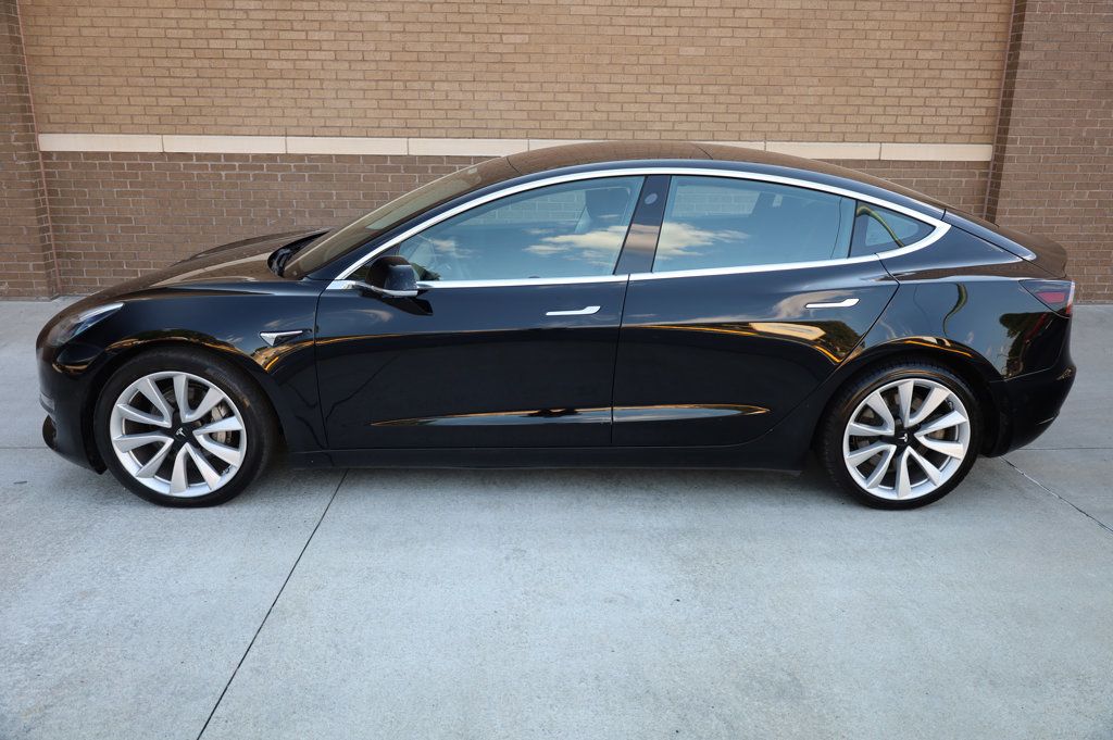 2020 Tesla Model 3 Long Range photo 3