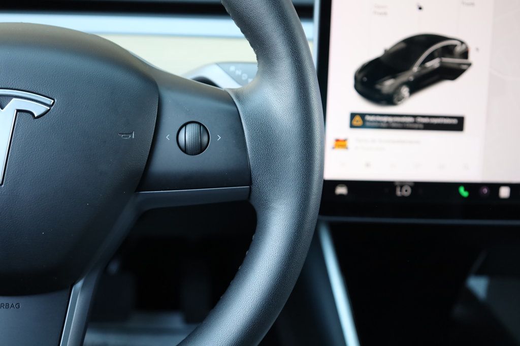 2020 Tesla Model 3 Long Range photo 27