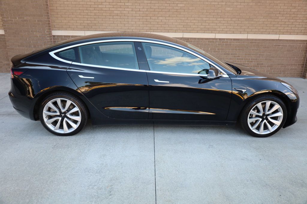 2020 Tesla Model 3 Long Range photo 4