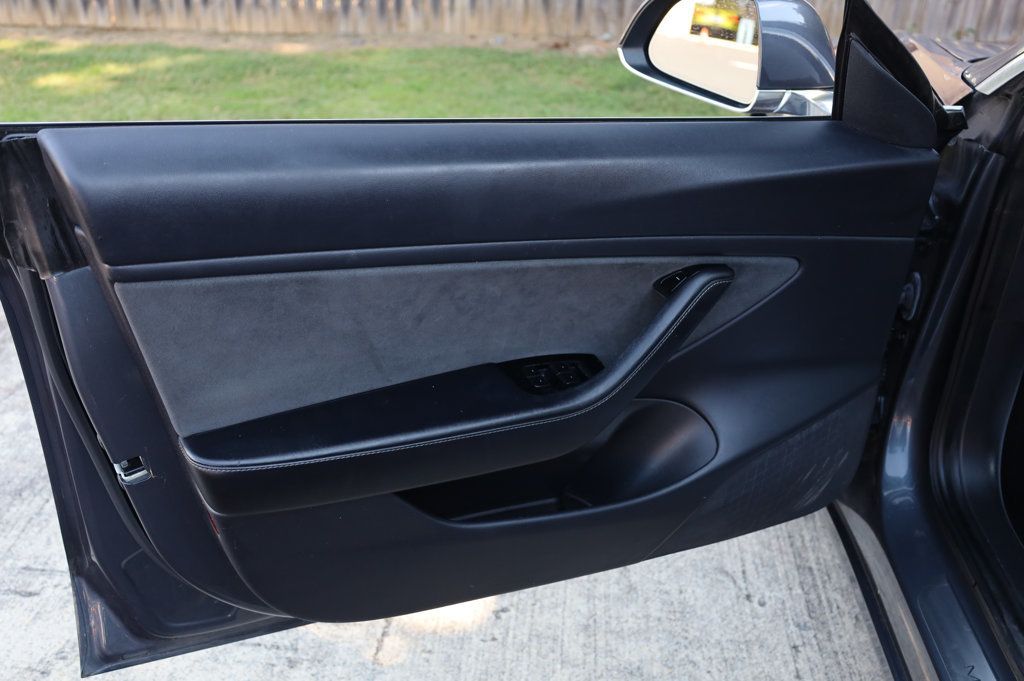 2020 Tesla Model 3 Long Range photo 12
