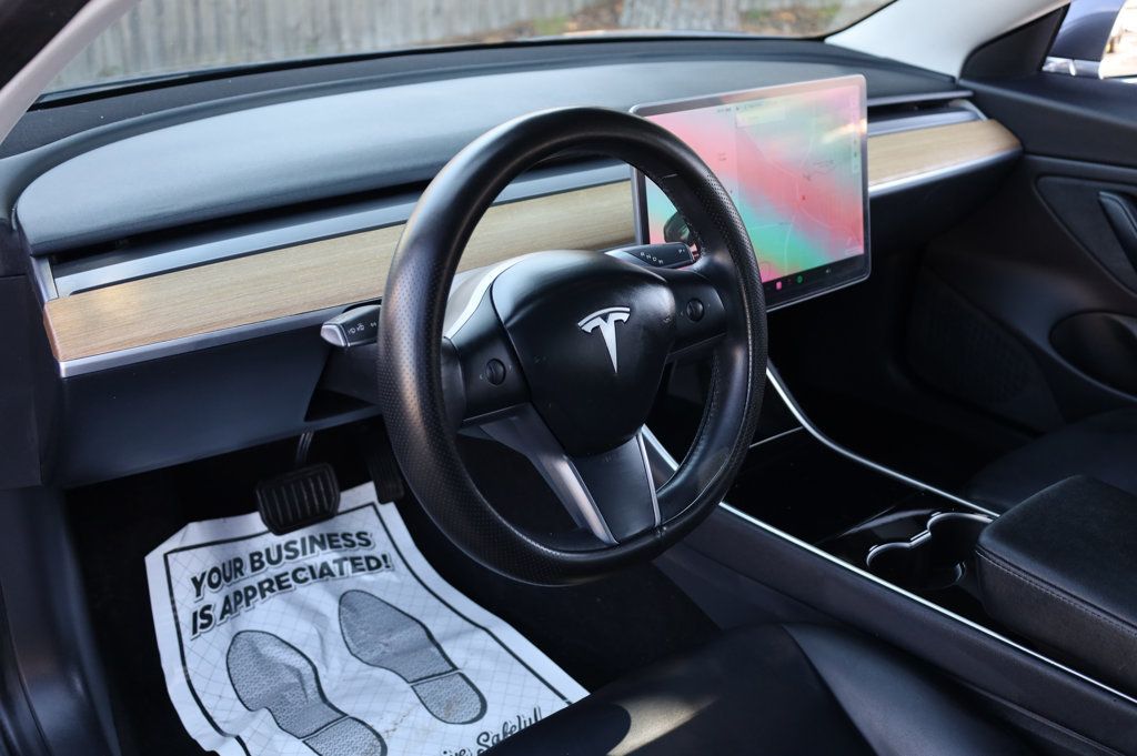 2020 Tesla Model 3 Long Range photo 13