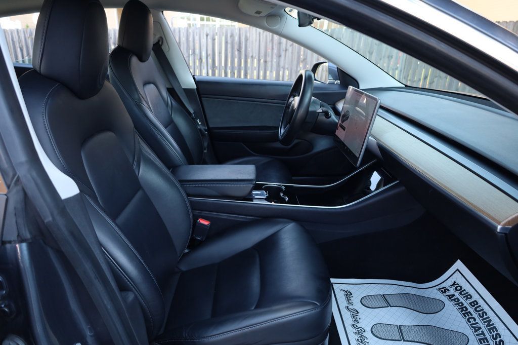 2020 Tesla Model 3 Long Range photo 26