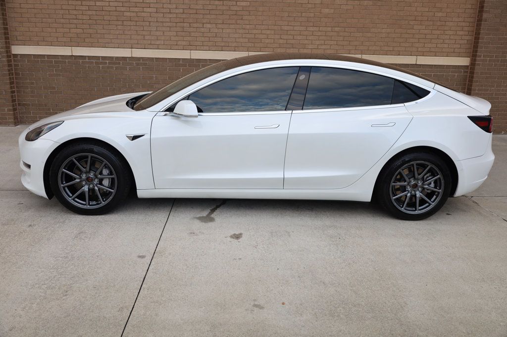 2020 Tesla Model 3 Long Range photo 3