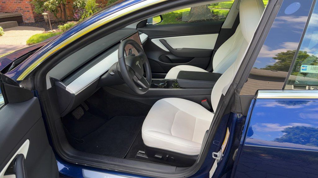 2020 Tesla Model 3 Long Range AWD - 23069670 - 10