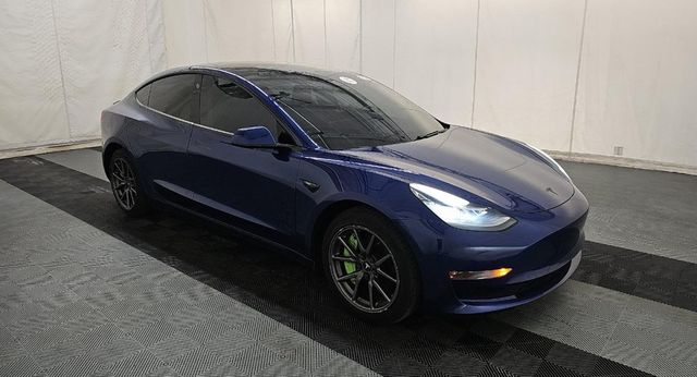 2020 Tesla Model 3 Long Range AWD - 23070346 - 2