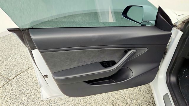 2020 Tesla Model 3 Long Range AWD - 23011421 - 10